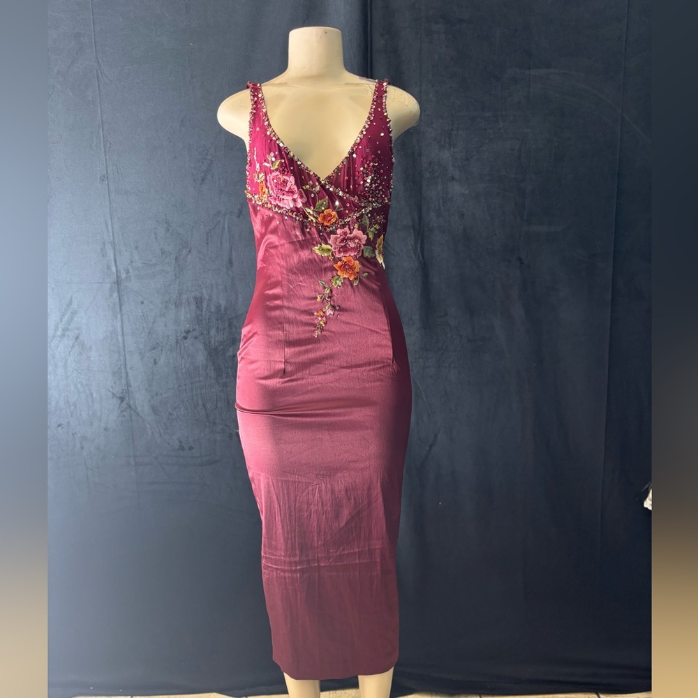 Elegant Floral Embellished Dress by Mandalay